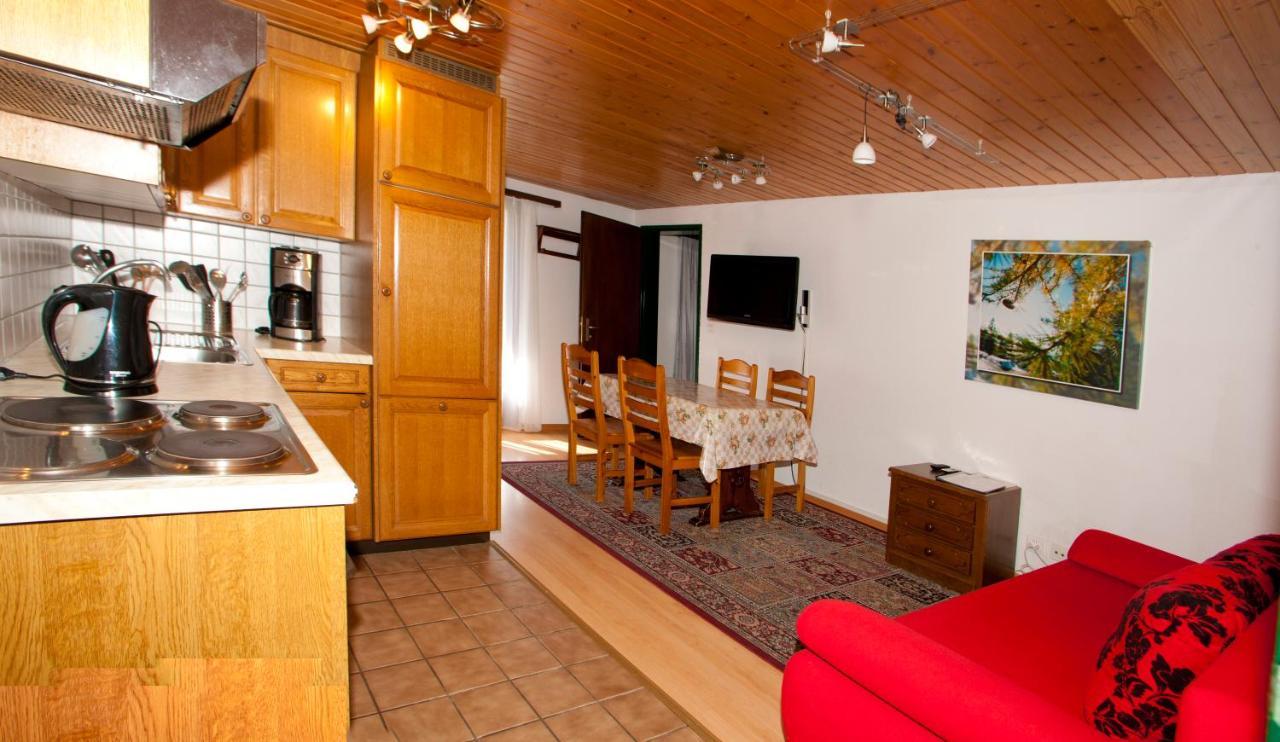 Haus Waldheim Grachen Apartment Ngoại thất bức ảnh